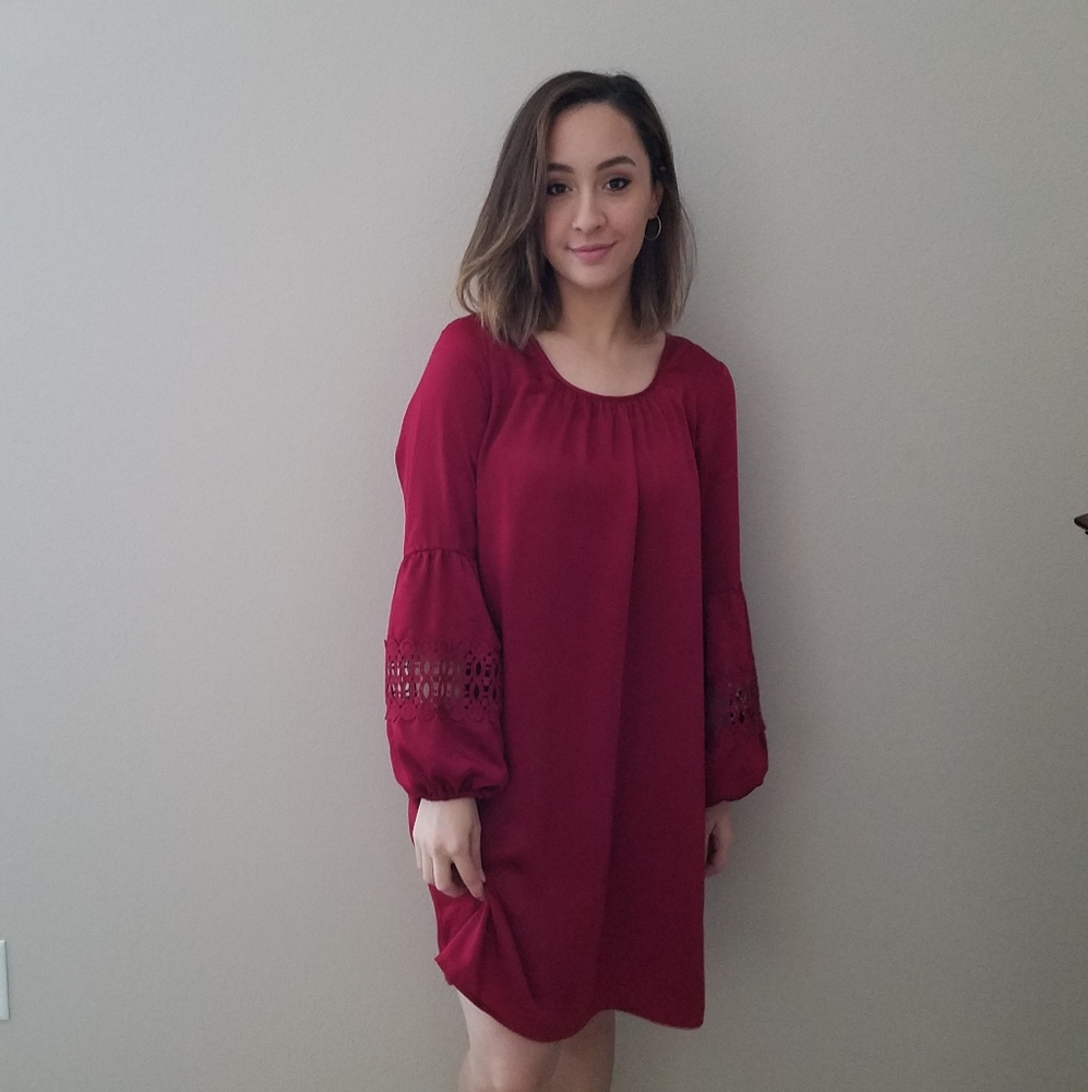 RED PUFF-SLEEVE DRESS
